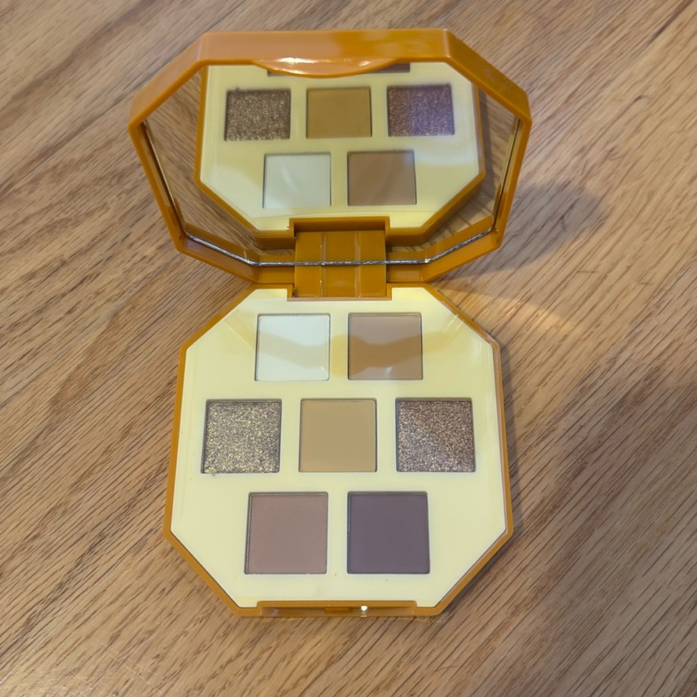 Julep Beauty | Eyeshadow 101 Powder Palette